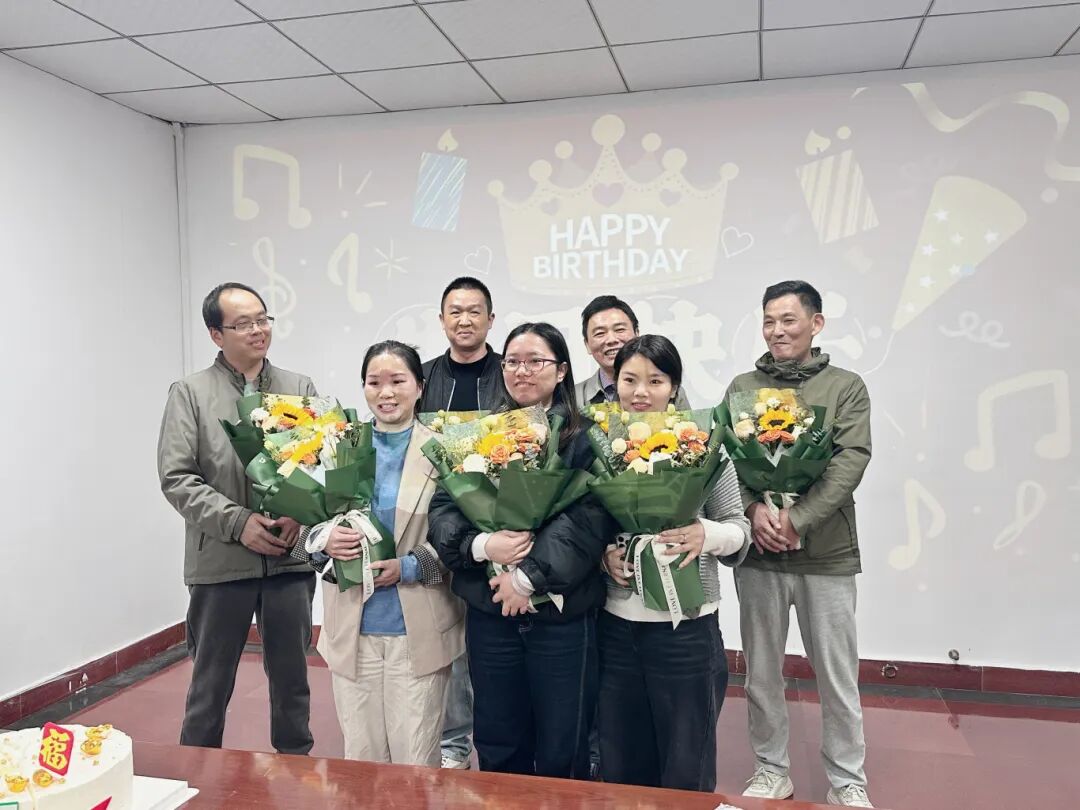 Warm Winter, Joyful Birthday/2